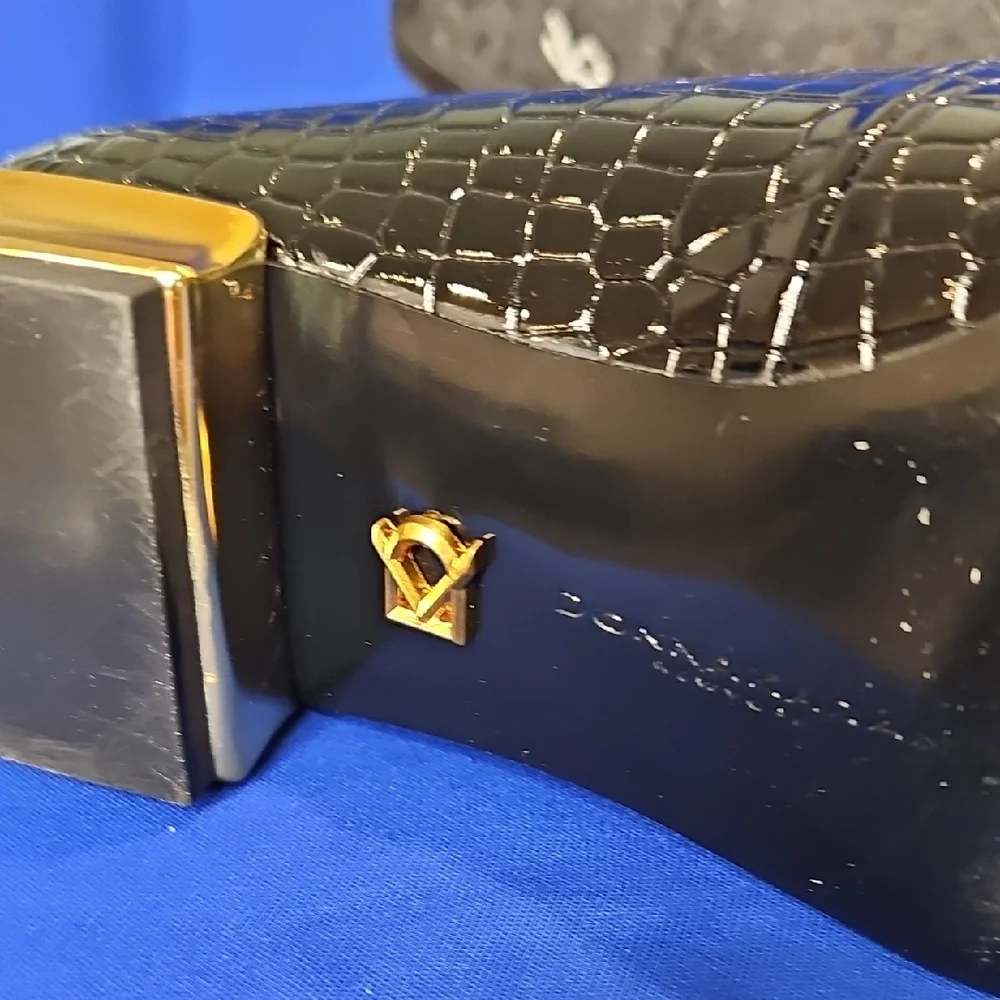 Donna Kara Savita Snip Toe Croc Embossed Flat Black Gold Size 7 - Picture 9 of 12